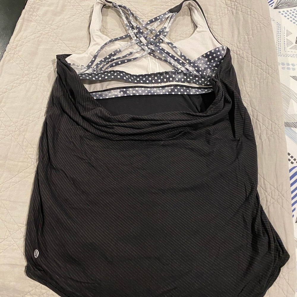 Lululemon open back, built-in bra tank